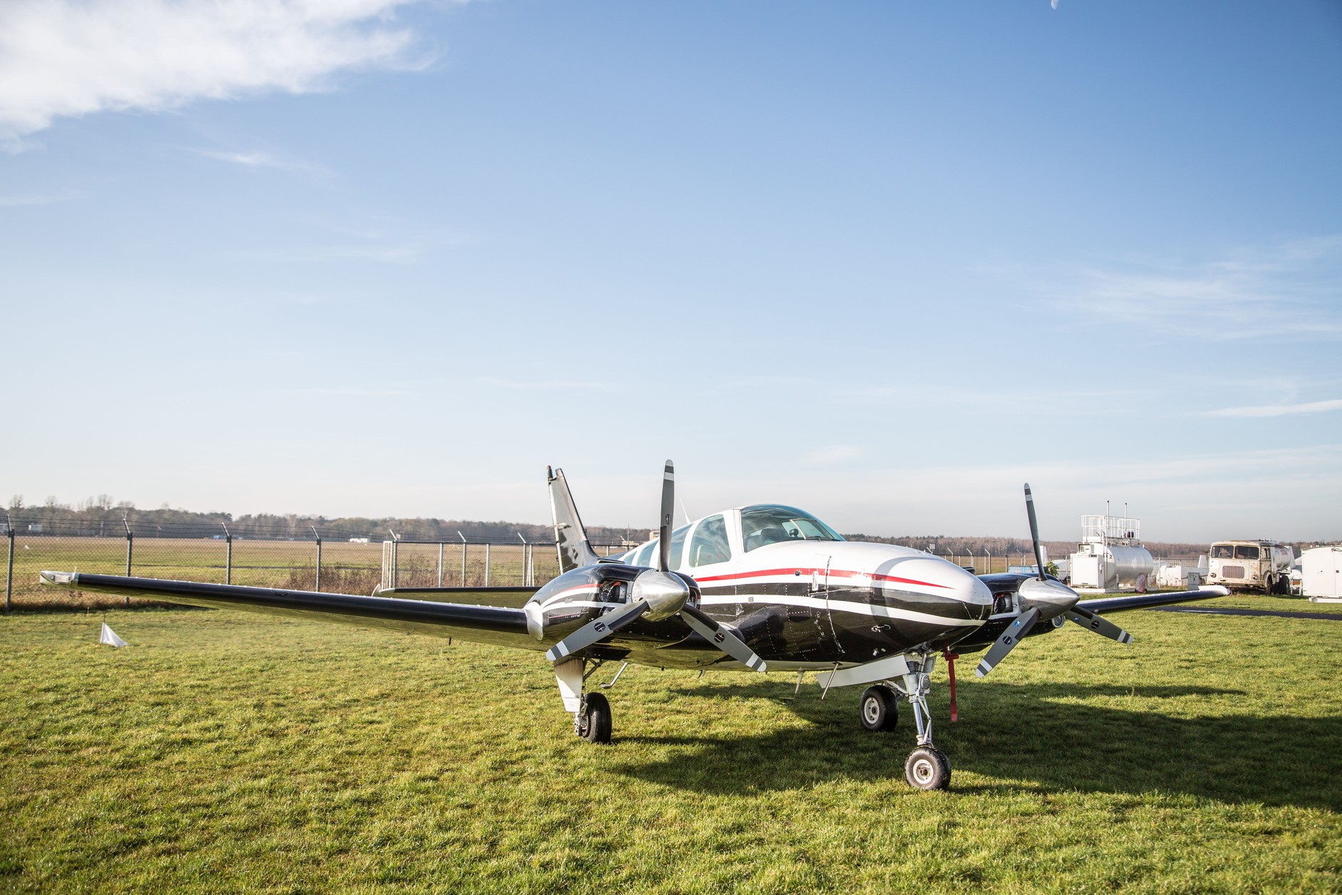Samolot ekipy poszukującej skradzionych aut