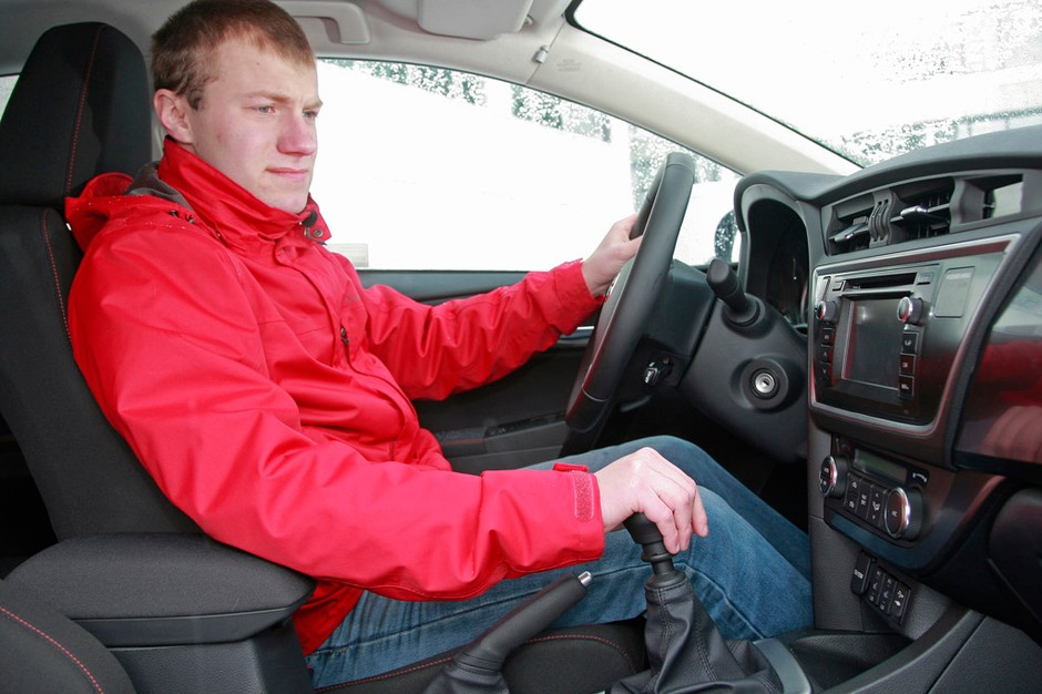 Auto Świat Test Team sprawdza nową Toyotę Auris - zdjęcia