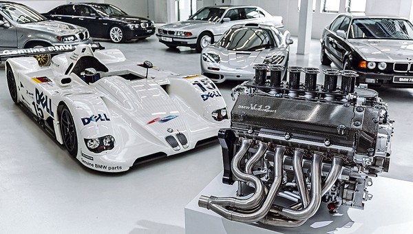Najciekawsze modele BMW z silnikiem V12