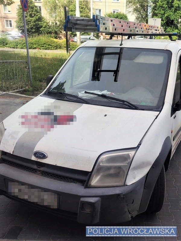 Auto nie miało przeglądu od trzech lat, a kierowca zakaz prowadzenia pojazdów