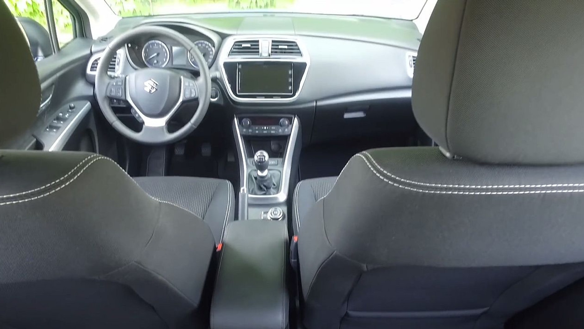 Suzuki SX4 S-Cross 2016 face lifting