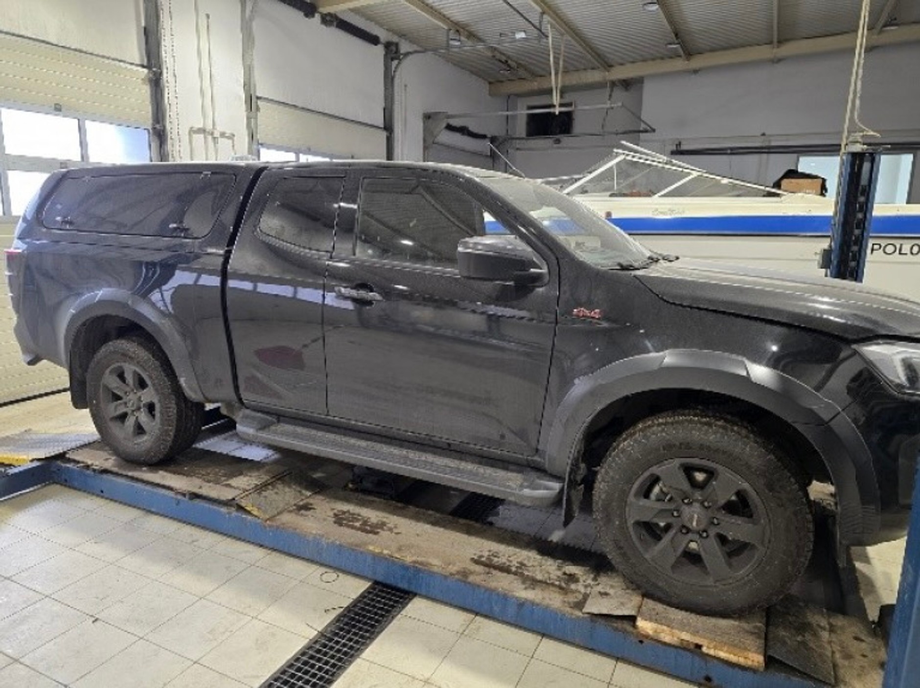 Isuzu D-Max pana Jacka – zdjęcia z oględzin rzeczoznawcy