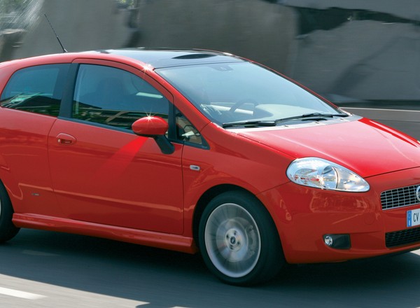 Fiat Grande Punto (2005-2012): czarny koń włoskiej krwi. Opinie