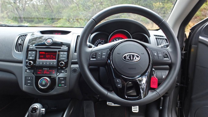 Kia Cerato Koup: jak jeździ australijska Kia