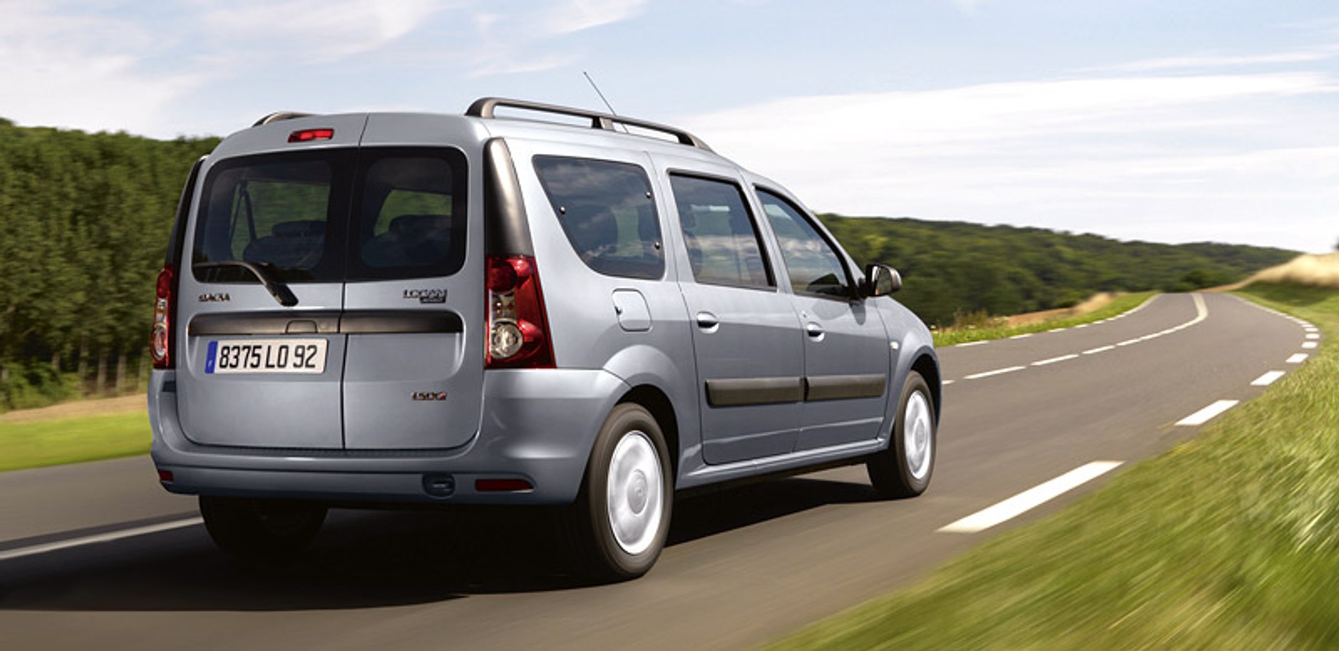 Paryż 2008: Dacia Logan MCV – nowa twarz dla kombi (wideo)