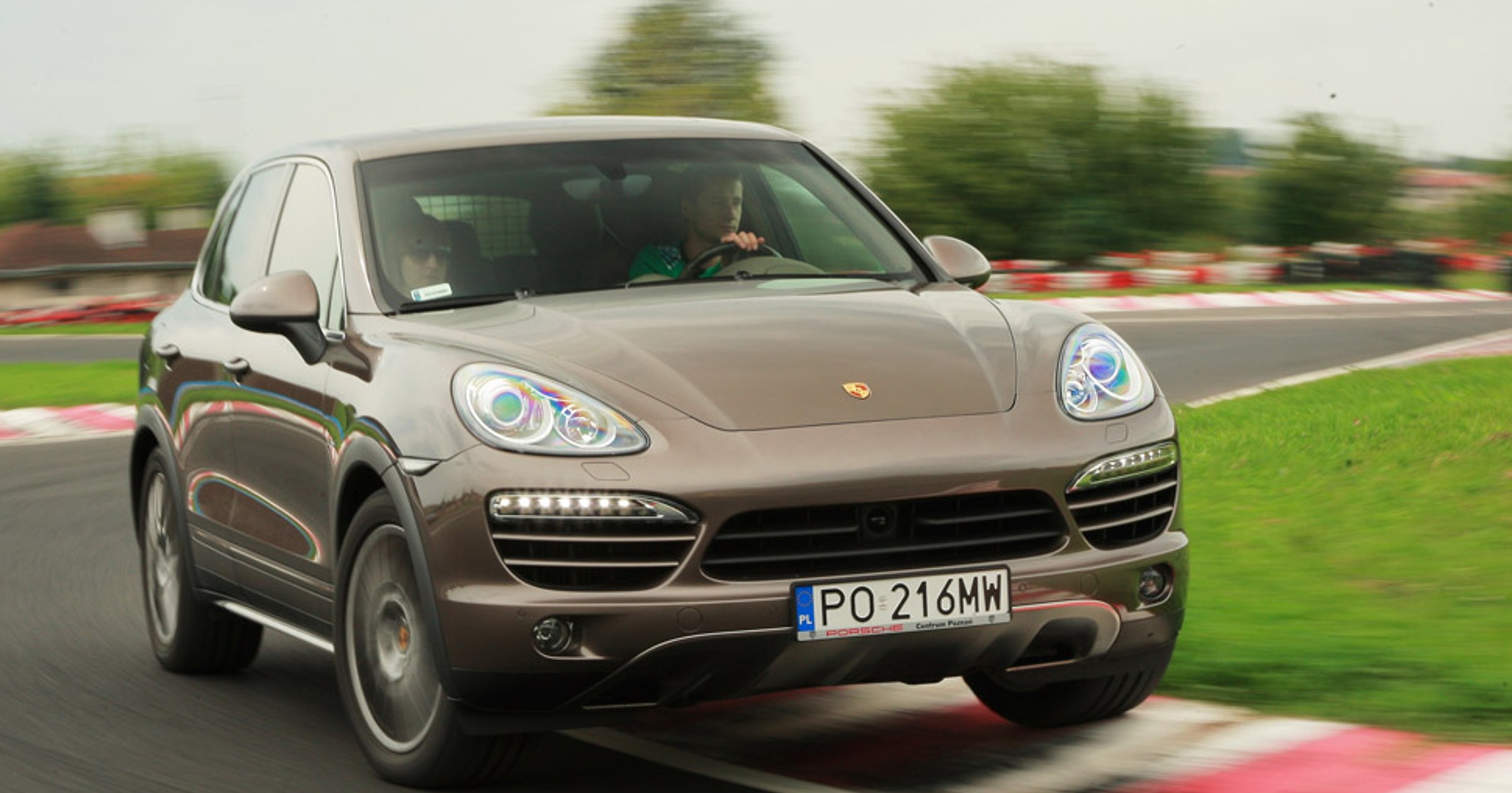 Porsche Cayenne Diesel: Nowa twarz, znajomy diesel