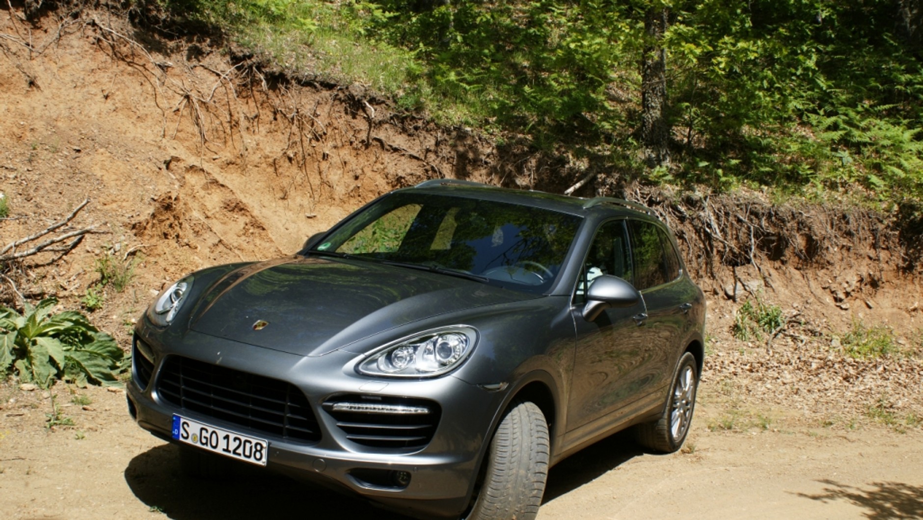 Porsche Cayenne II - to jeden z ostatnich sprzedawanych w Europie modeli wyposażonych w silnik VR6.