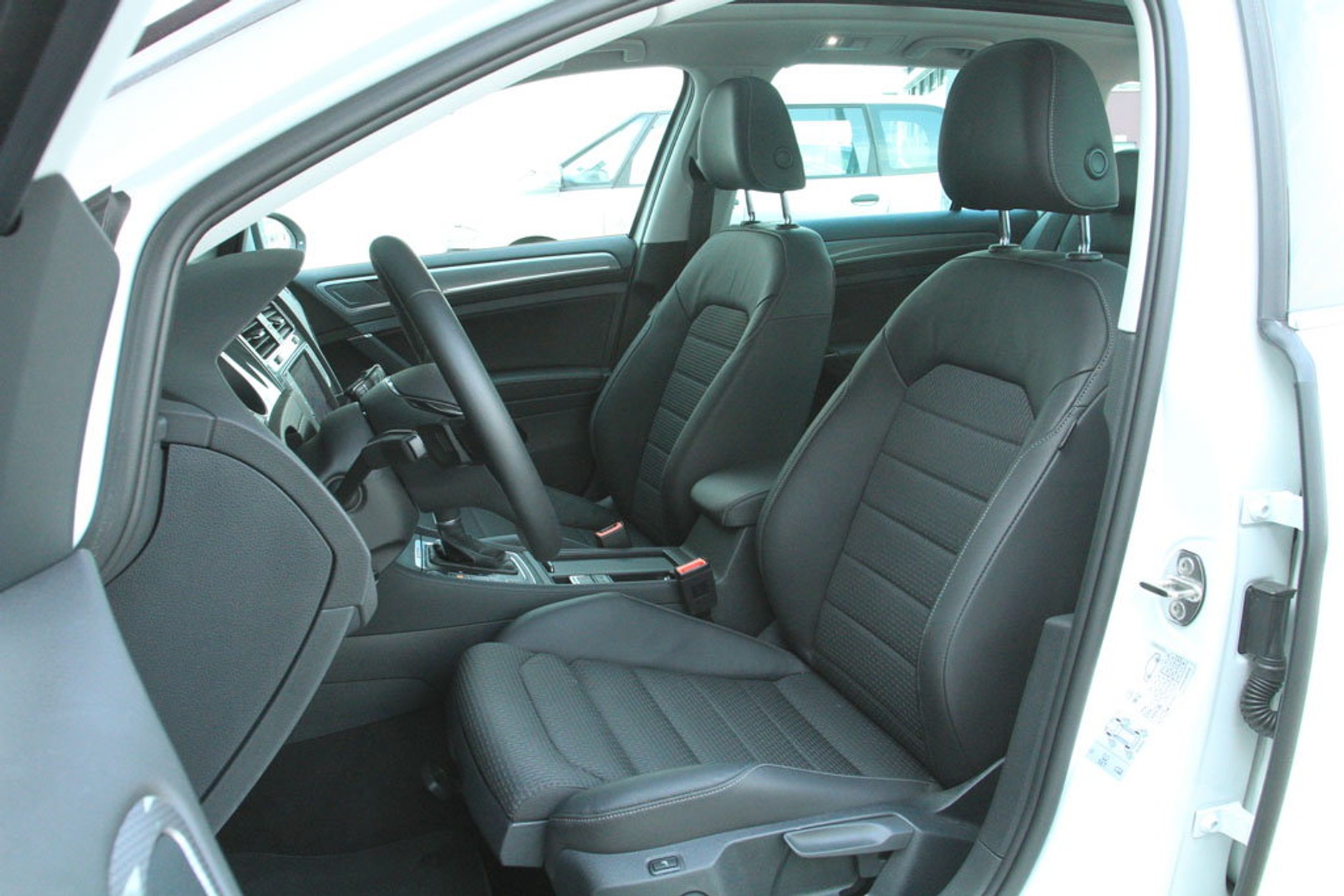 Volkswagen Golf Alltrack 2.0 TDI DSG - stylizowany na terenówkę