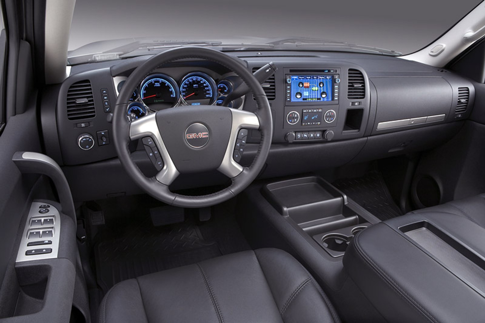 Chicago 2008: GMC Sierra Hybrid – oszczędny full-size pickup dla USA