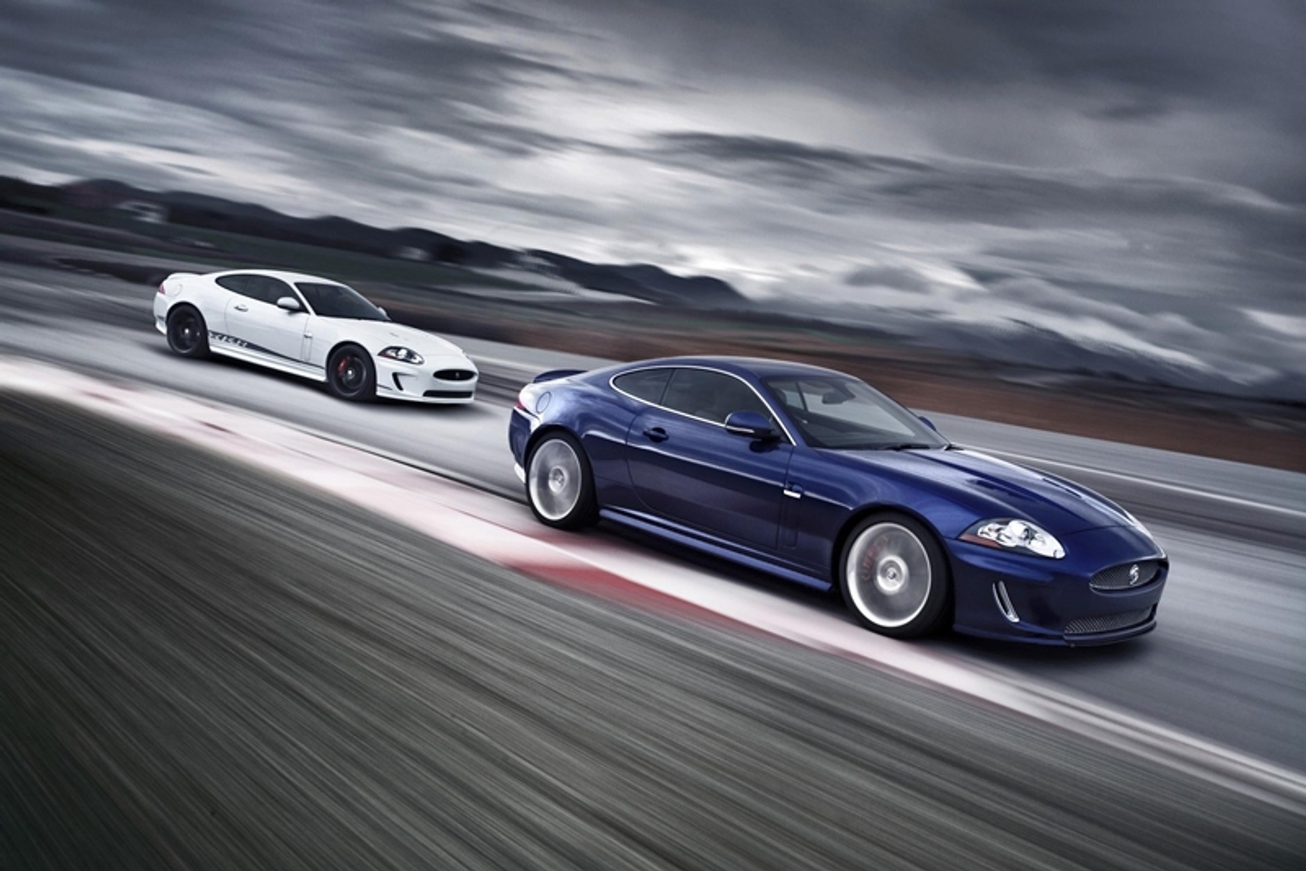 Jaguar XKR – najszybsza premiera w Genewie