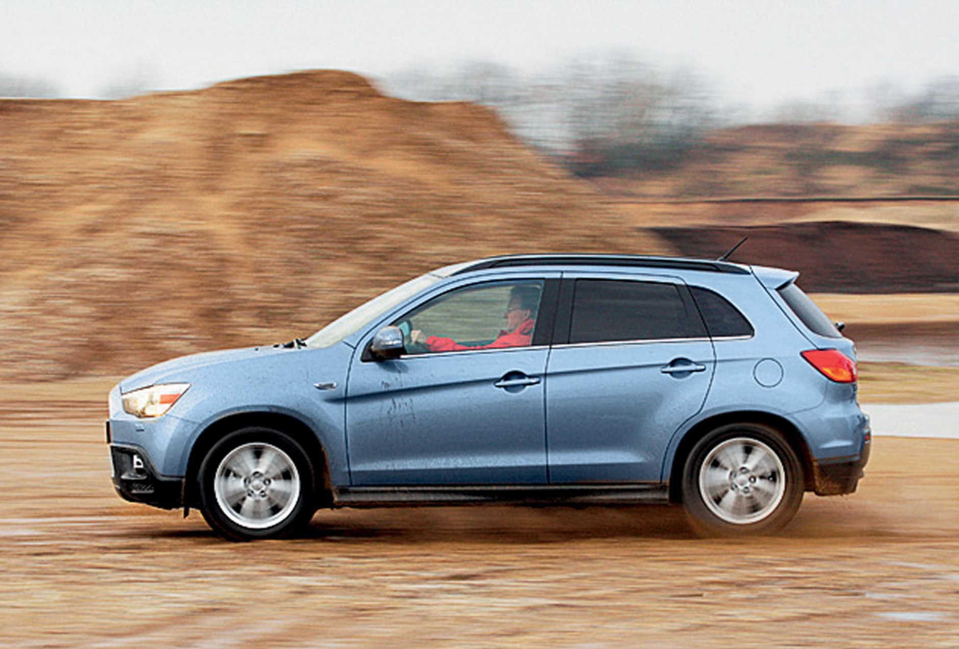 Suzuki Grand Vitara kontra Mitsubishi ASX i Skoda Yeti: kompaktowe terenówki na start