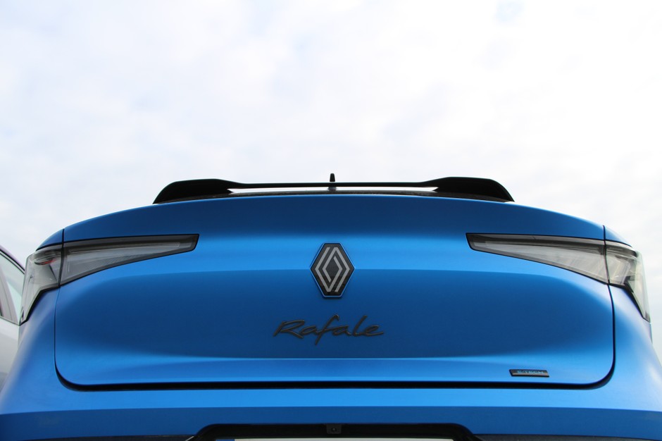 Renault Rafale E-Tech 4x4 300 