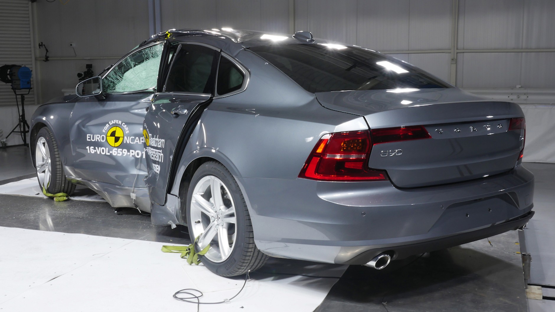 Volvo S90 - test zderzeniowy Euro NCAP