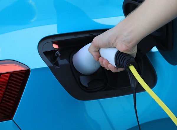 Czy auta elektryczne będą oznaczać podatek od przejechanych kilometrów?