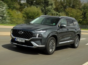 Odświeżony Hyundai Santa Fe już bez diesla. Na pocieszenie dostajemy 6 siedzeń