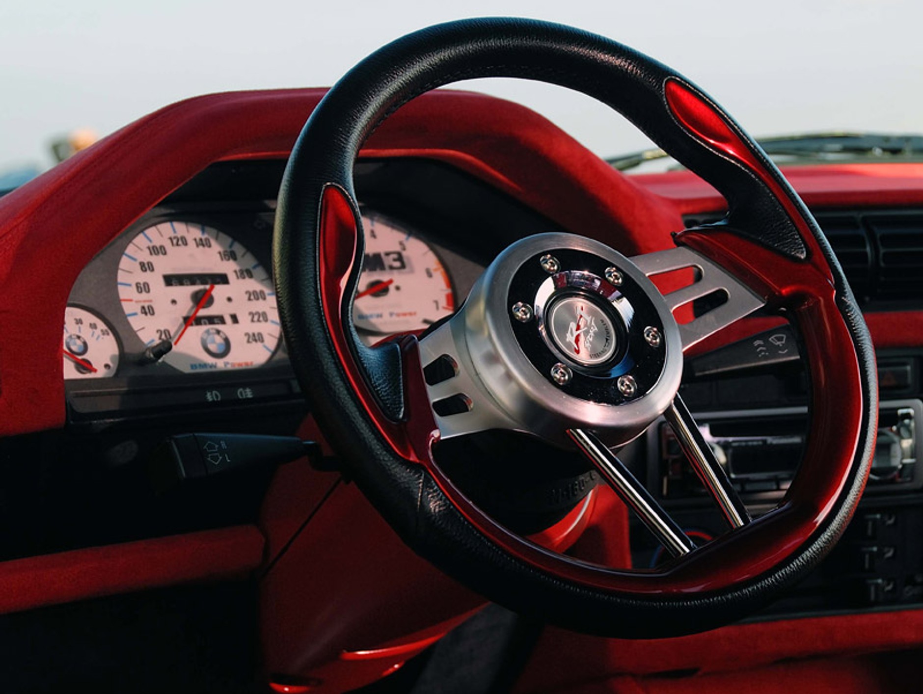 Garaż tunera: BMW 318is – forever young