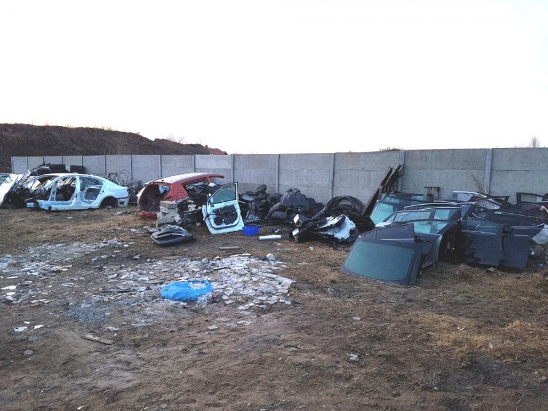 Zarekwirowane samochody i części