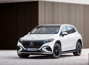 Mercedes EQS SUV — znamy ceny. Zwalają z nóg