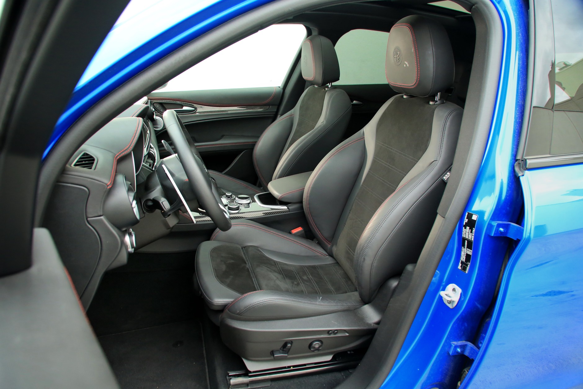 Alfa Romeo Stelvio 2022 1. generacja FL