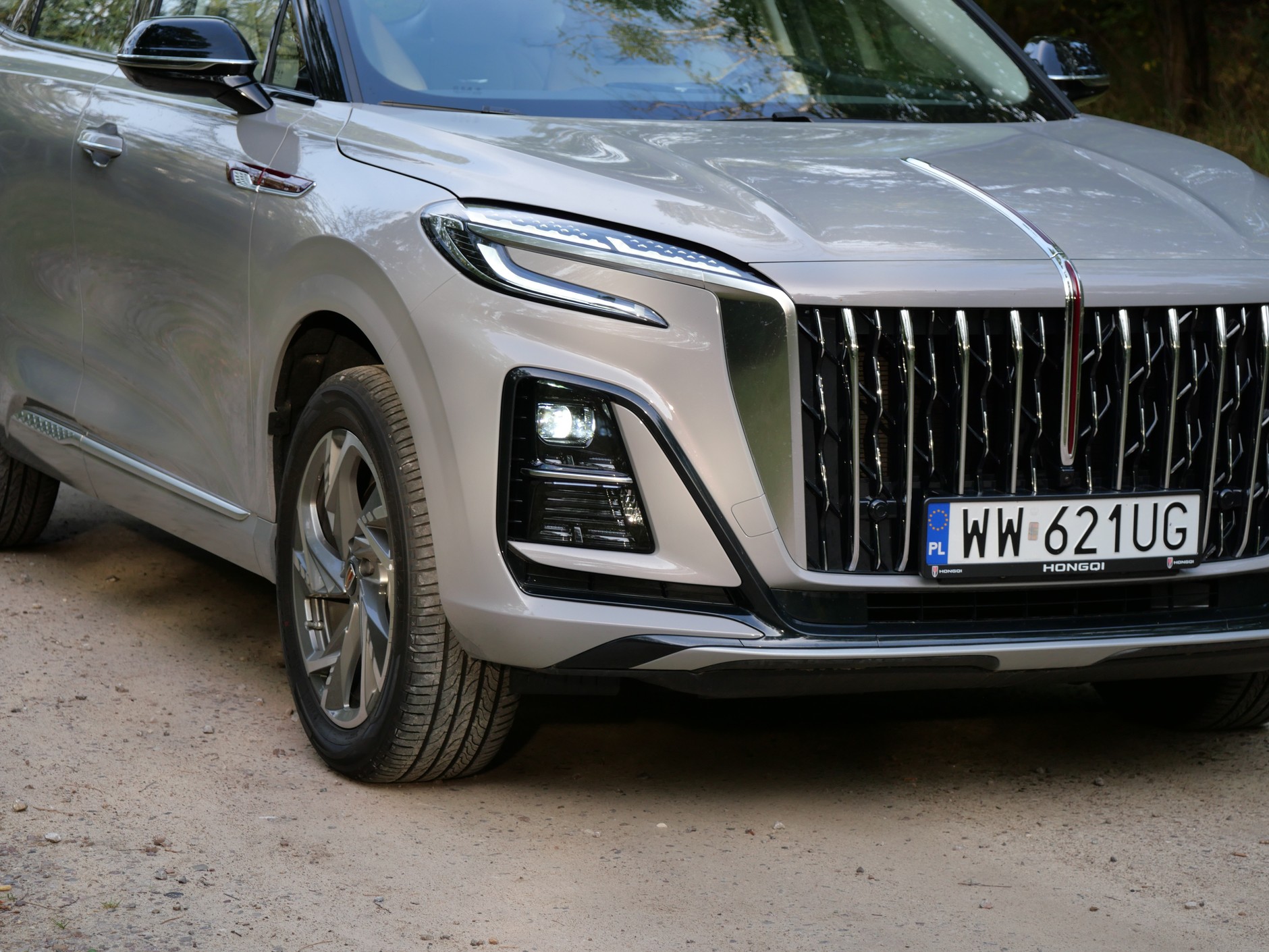 Hongqi HS3