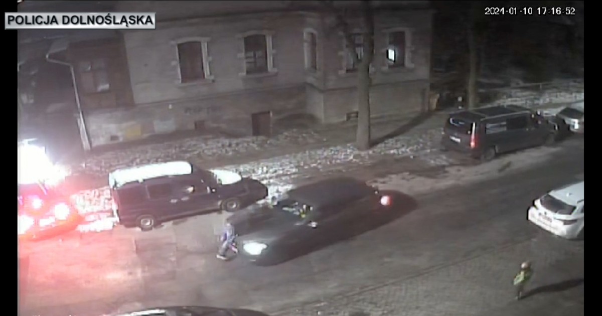 Kierowca BMW chciał uniknąć spotkania z policją. Tylko się pogrążył