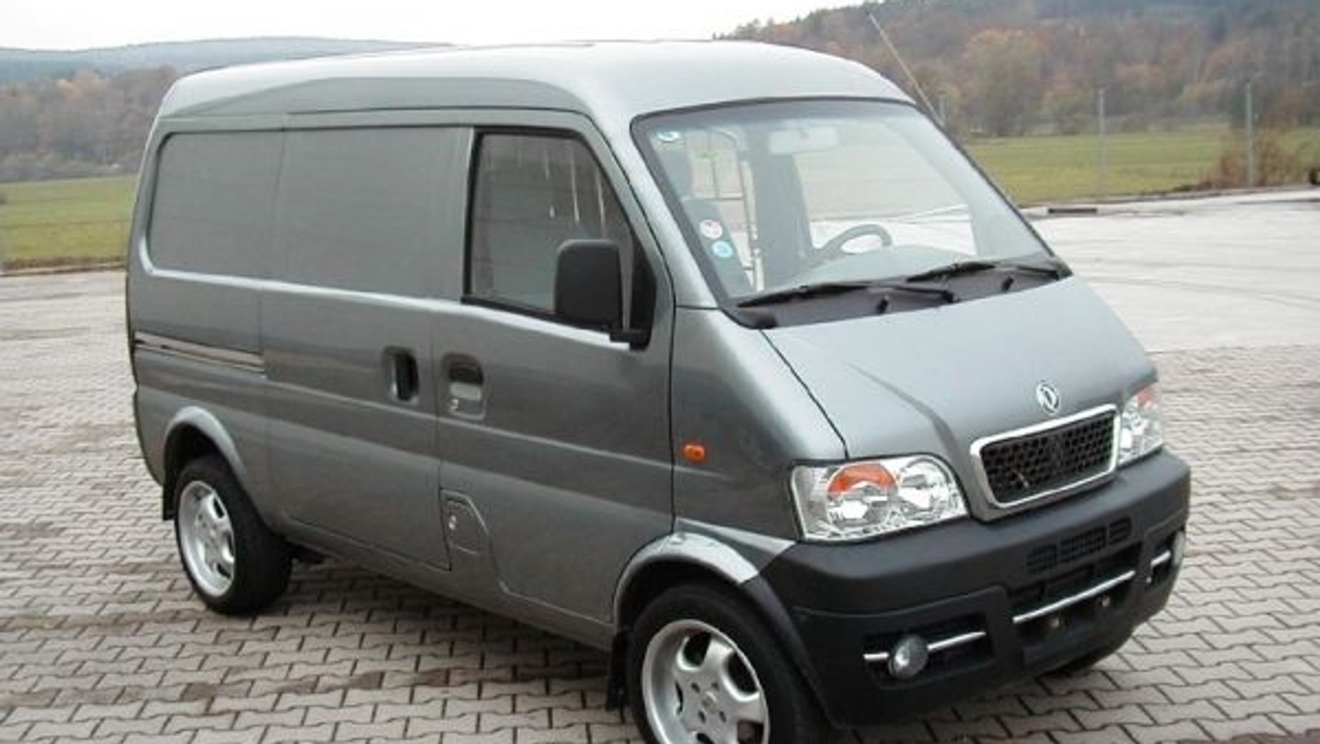 Dongfeng - dostawczak