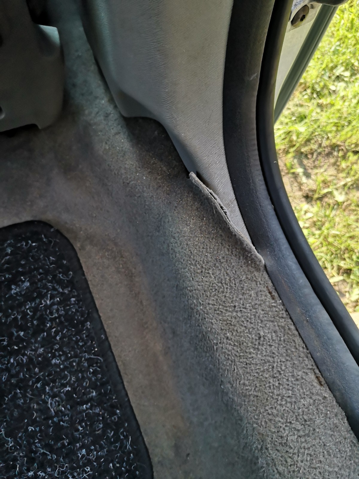 Renault Kangoo 1.6 2007: auto z ogłoszenia