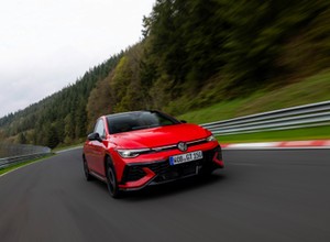 Volkswagen pokazał najmocniejszego seryjnie produkowanego Golfa. Powstał na jubileusz modelu