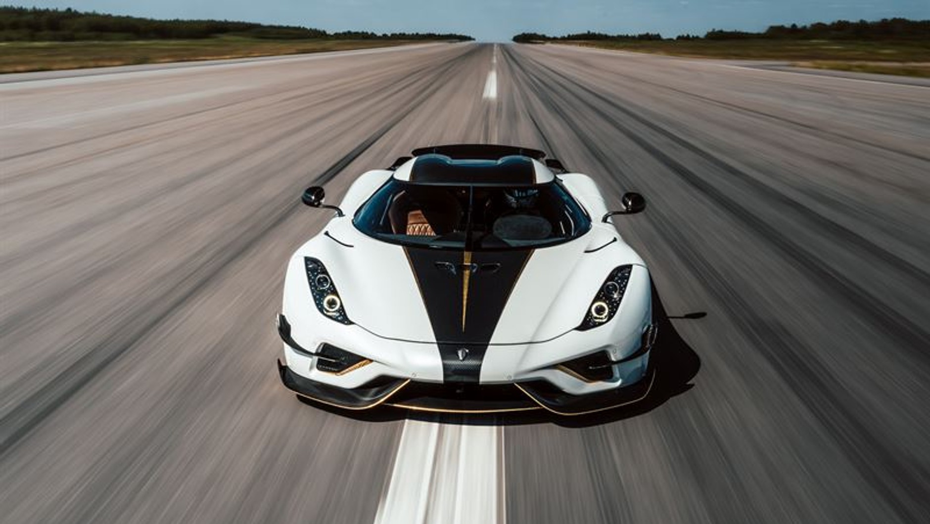W 2023 r. Koenigsegg pobił Regerą pokazaną w 2015 r.
