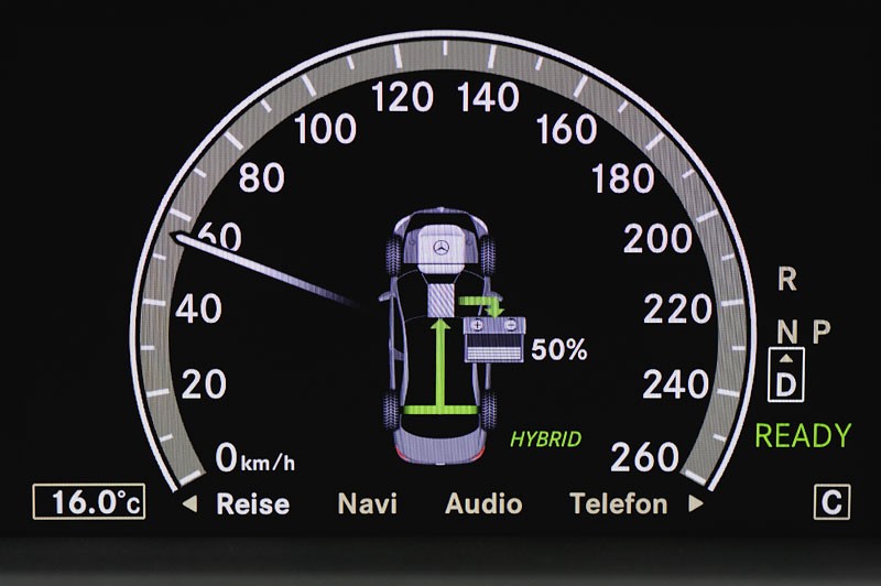 Mercedes-Benz S 400 BlueHybrid – klasa S od przyszłego roku ze zużyciem 7,9 l/100 km