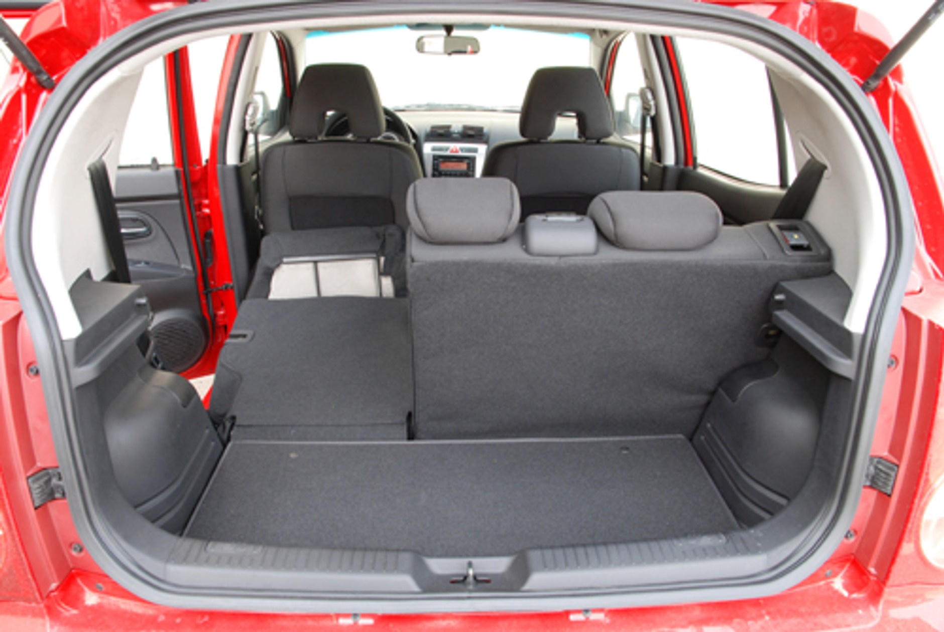 Kia Picanto 1.0 Comfort - Nowy makijaż pikantnej Scarlet