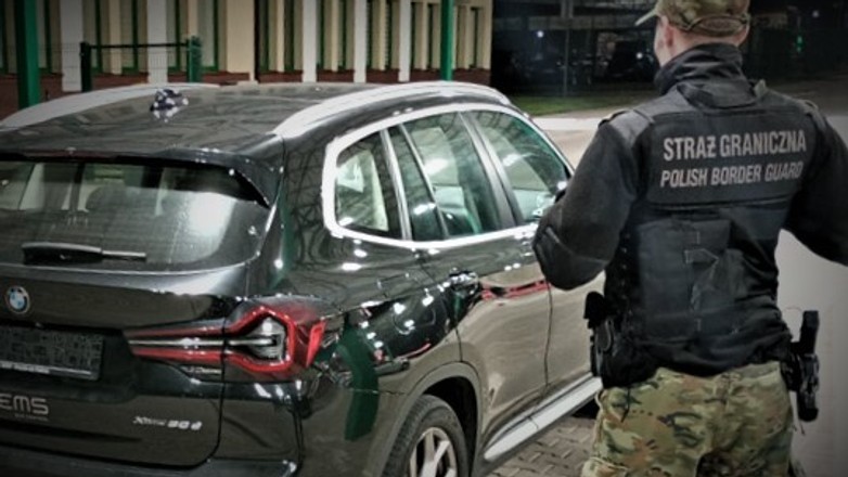 Straż Graniczna zatrzymała podejrzane BMW z Niemiec