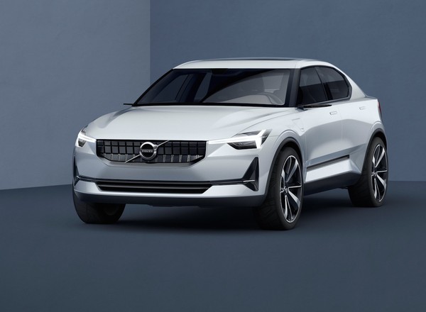 Nowe Volvo V40 i XC40 - Volvo znów idzie w kanty