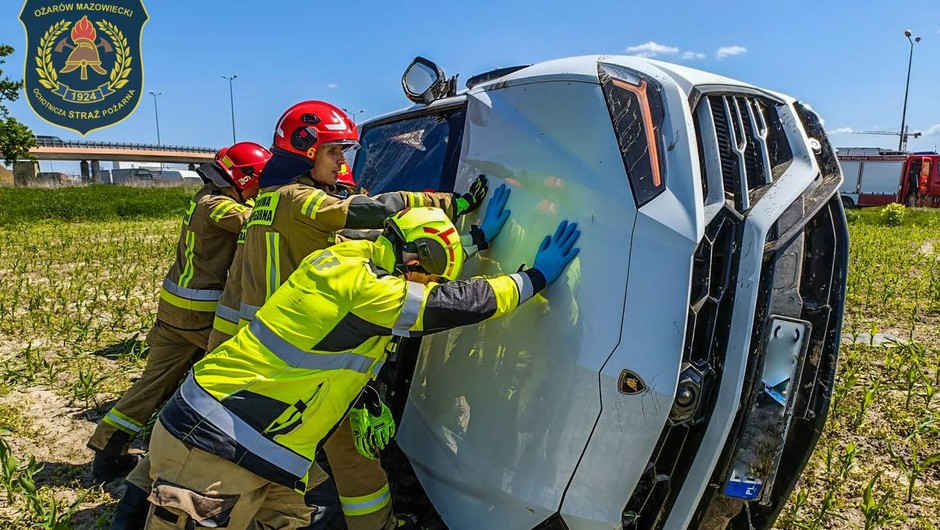 Lamborghini podczas jazdy próbnej wylądowało w polu