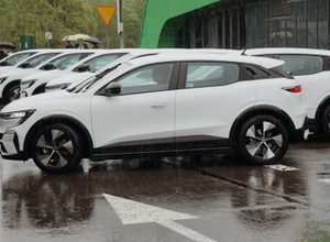 Kraków wybrał auta elektryczne. Urzędnicy nie zdecydowali się na najtańszą wersję