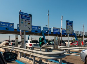 Nowe mandaty dla kierowców we Włoszech. Lepiej przeczytaj przed wyjazdem na narty