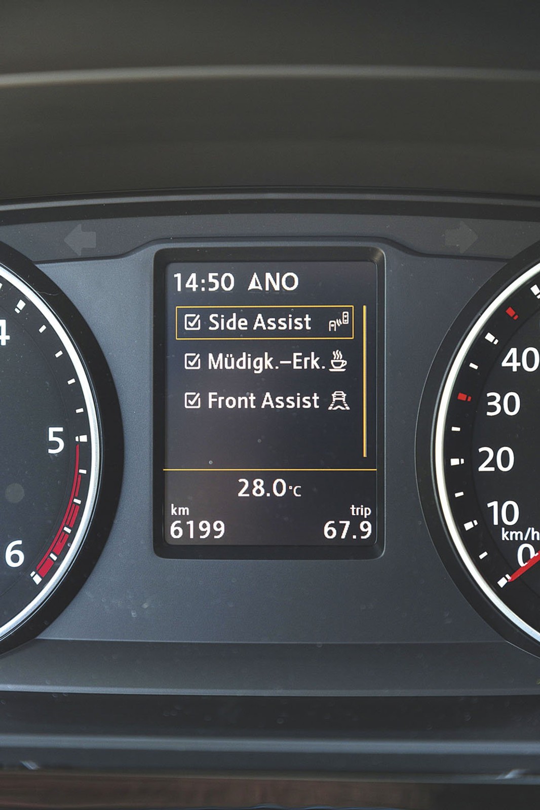 Volkswagen T6 Multivan - dopracowany multitalent