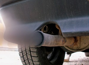 Badanie: podczas upałów spaliny diesli są bardziej trujące