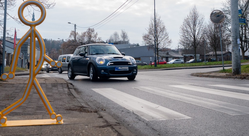 Na ulicach Częstochowy stanęło 10 takich ludzików