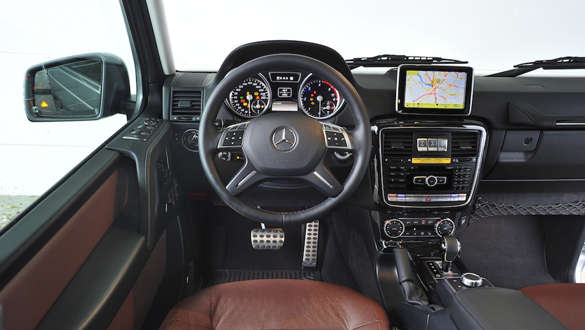 Mercedes klasy G – dotychczasowy kokpit