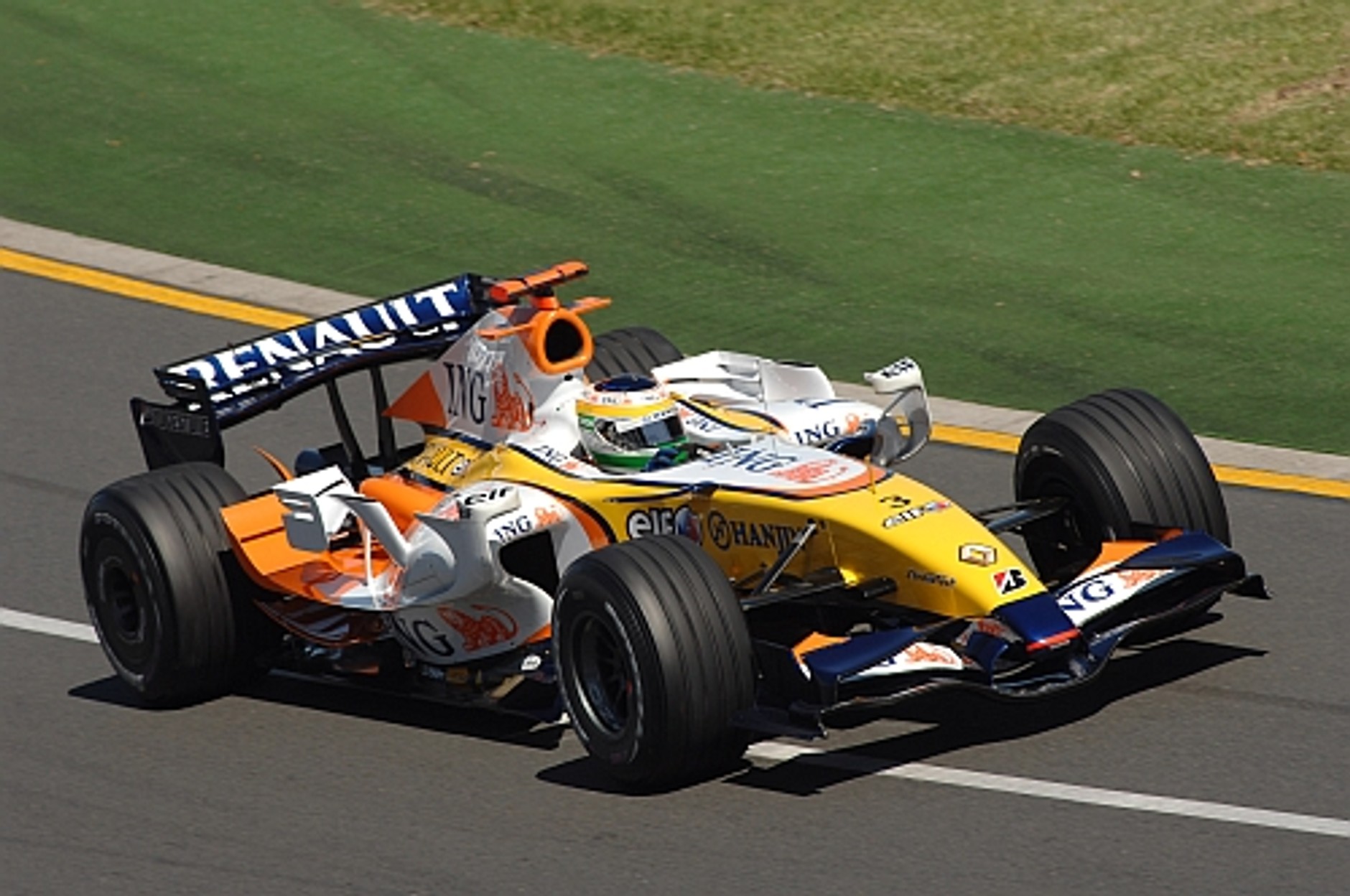 Bolid F1 na ulicach Warszawy