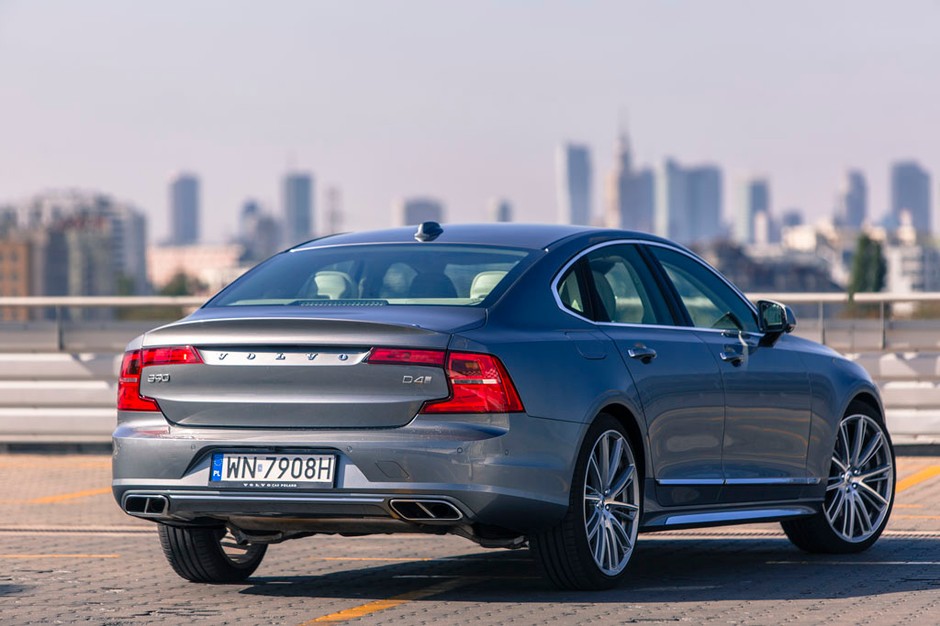 Volvo S90 D4 - inny wymiar luksusu