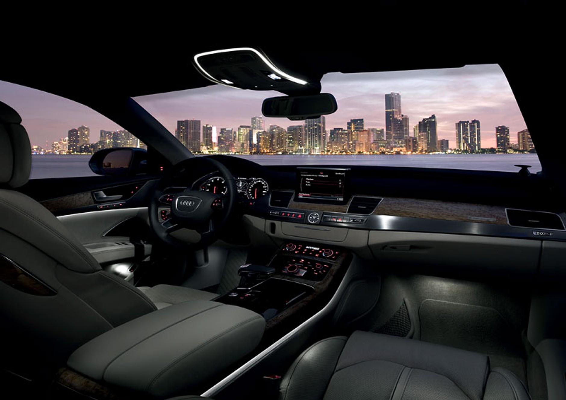 Nowe Audi A8: pierwsze zdjęcia i informacje