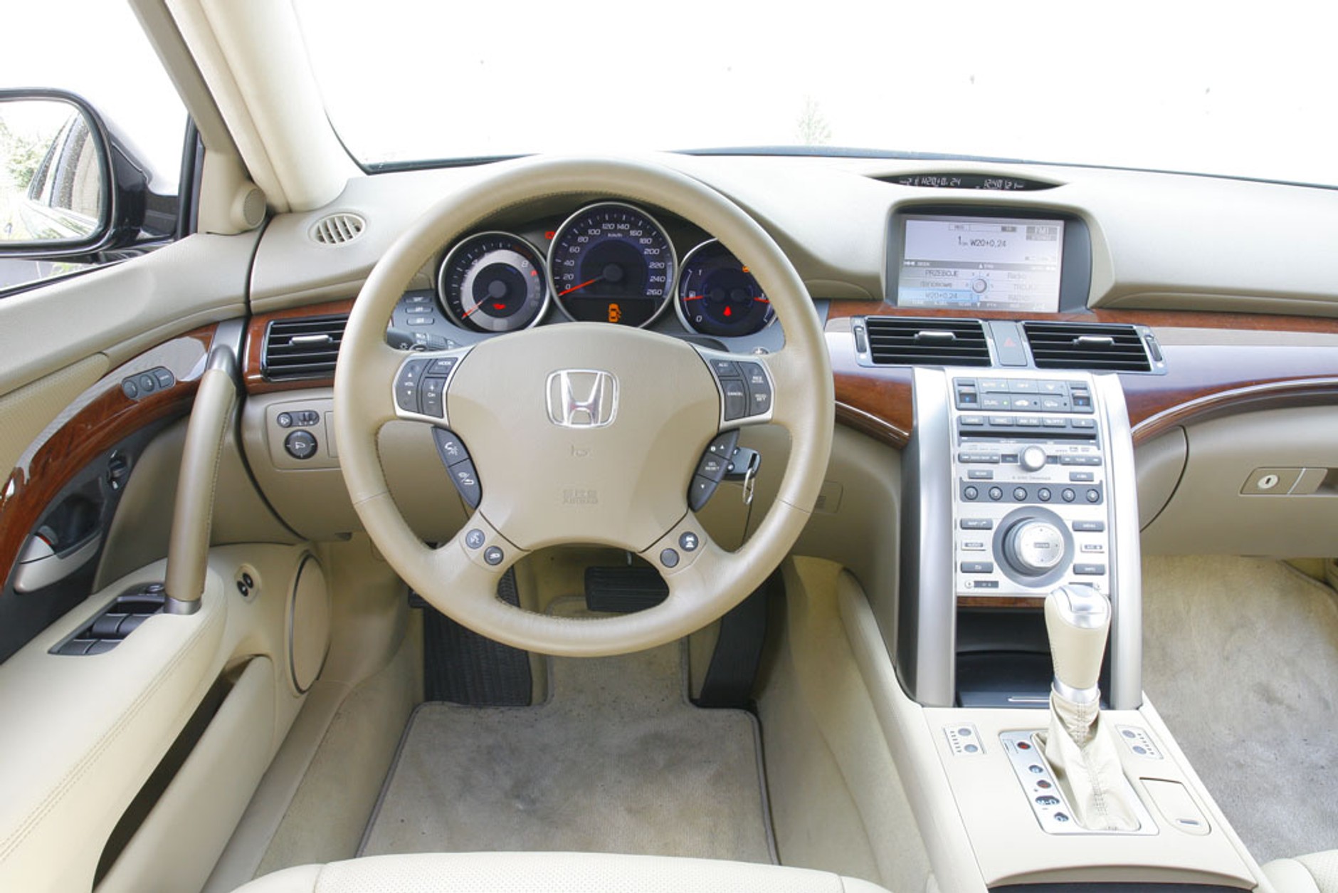 Używana Honda Legend - solidny wóz, choć sporo pali