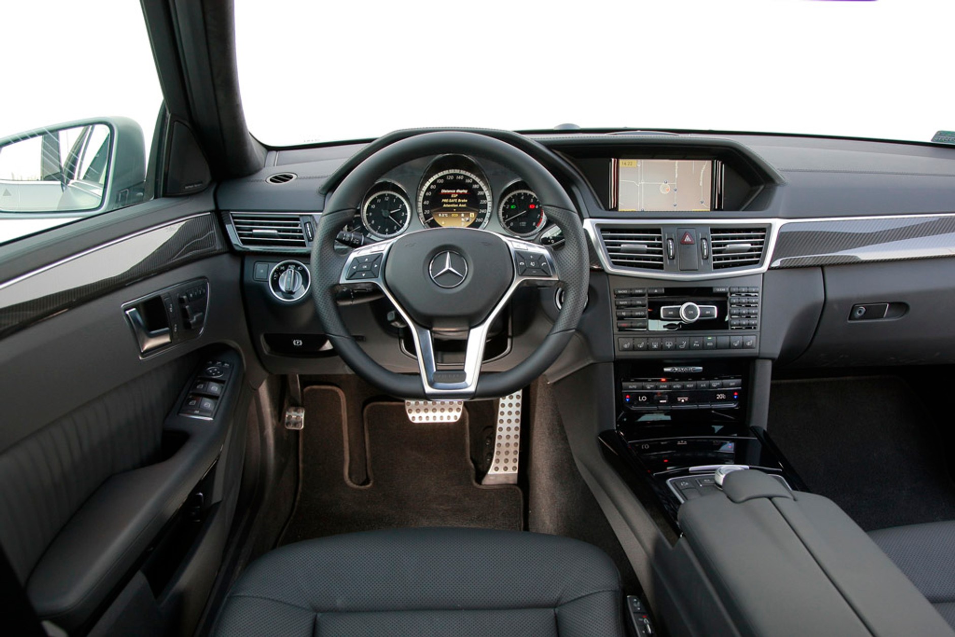 Mercedes E 500: rasowa limuzyna