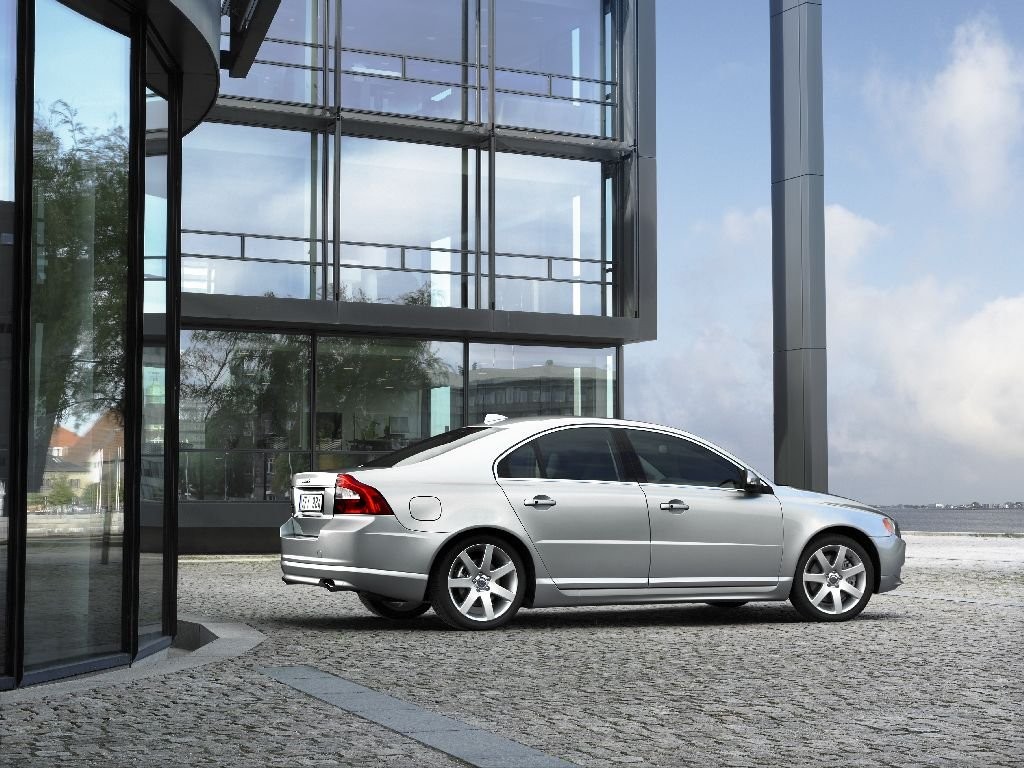 Volvo S80