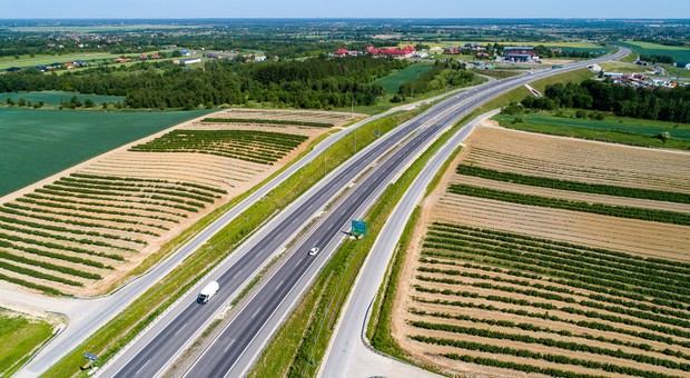 Unia przeznaczyła już 143 mld zł na rozwój transportu w Polsce. Najwięcej na drogi