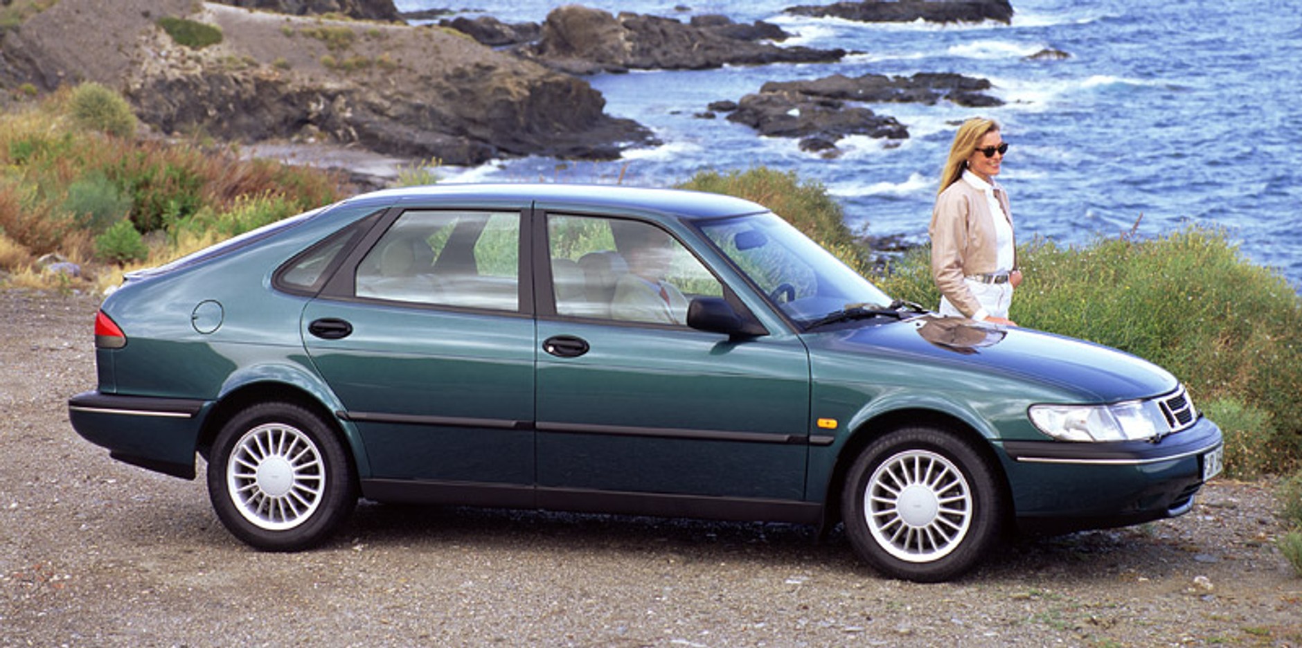 Saab 900 – historia szwedzkiego luksusu