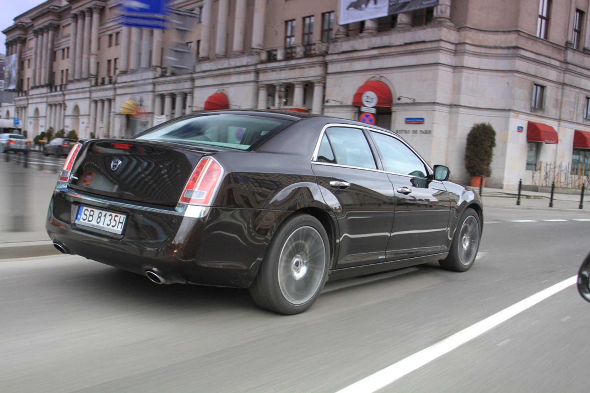 Test Lancii Thema: męski typ, damskie logo