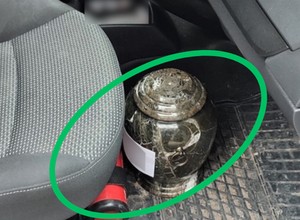 To miała być rutynowa kontrola. Takiego "ładunku" policjanci się nie spodziewali [ZDJĘCIA]